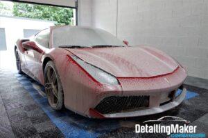 Detailing Ferrari