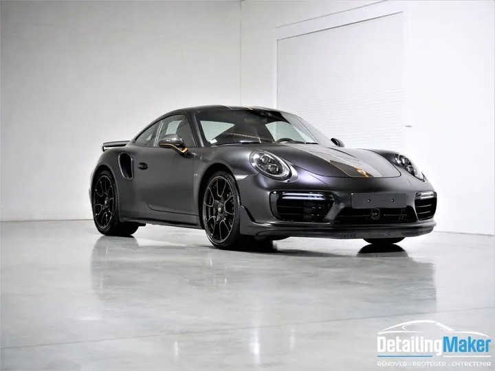 Covering noir mat sur Porsche 911