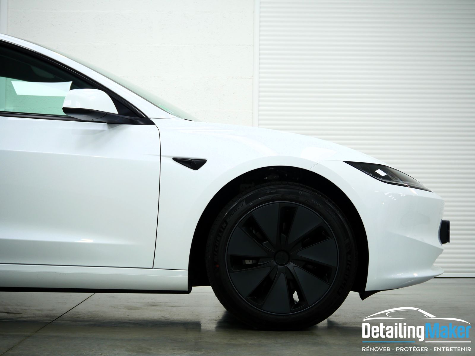 Tesla Model 3 SR+ : protection de jantes à moins de 7